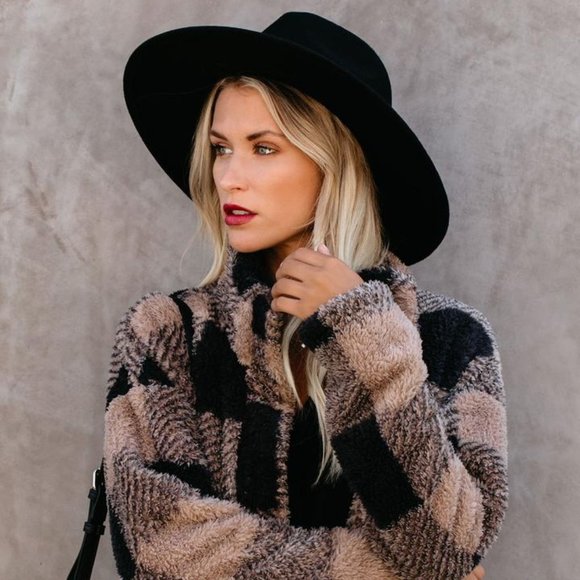 3 COLORS BRIM FASHION HAT W/  STRAP ACCENT - Picture 7 of 10